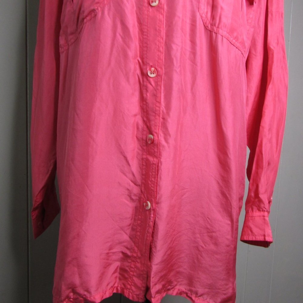 Kate Howard Blouse Shirt M Button Up Coral Silk - Picture 5 of 14